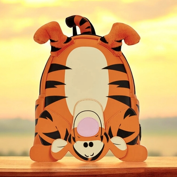 NWOT Loungefly Tigger Winnie the pooh mini backpack, Wallet, & DOORABLES CHARM! - Picture 6 of 17